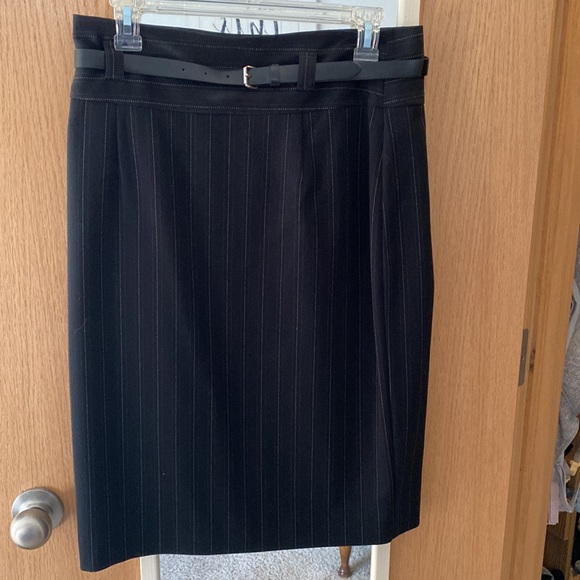 Black with white pinstriped pencil skirt - Picture 2 of 2